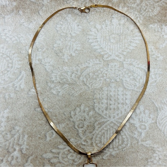 Vintage Herringbone Gold Tone Necklace White Quartz Stone Long Bar Pendant - Picture 4 of 16